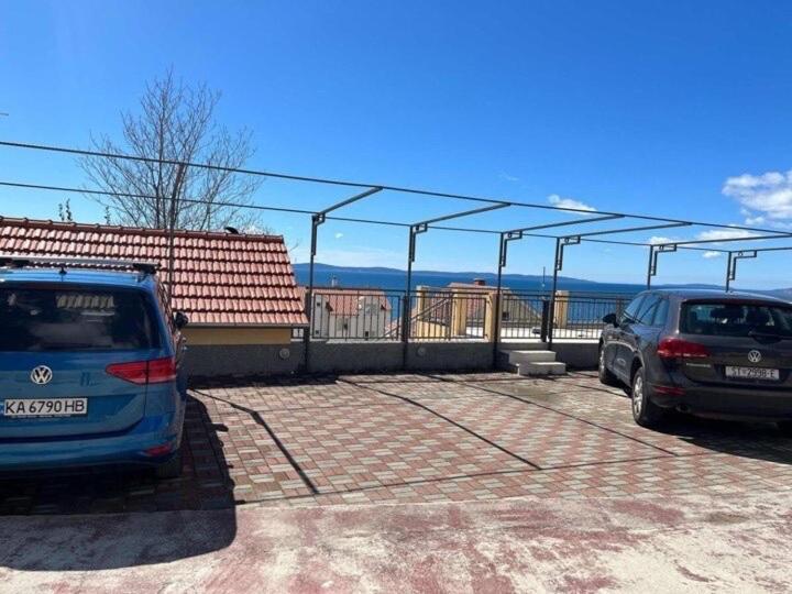 Apartments Max&Leon Подстрана Екстериор снимка