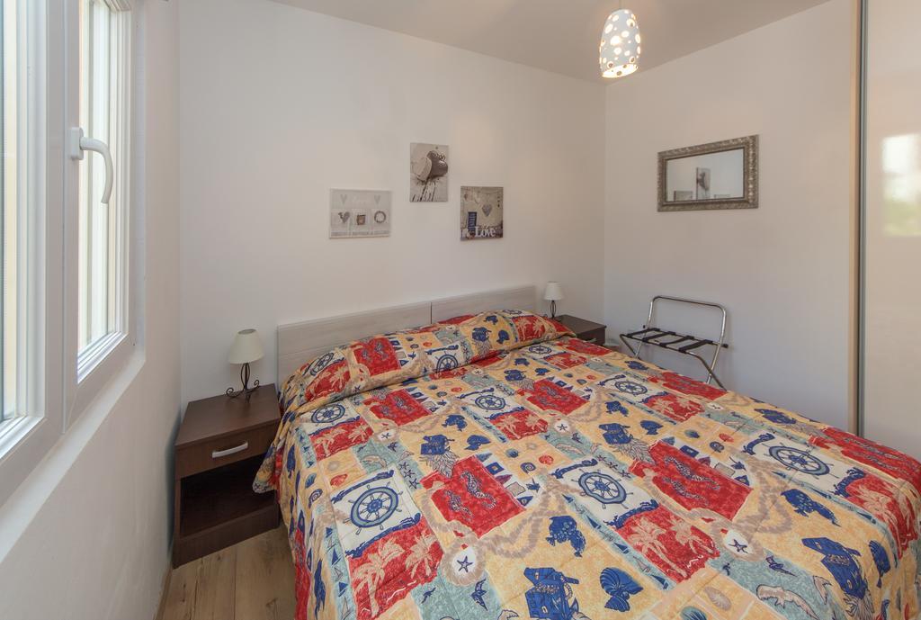 Apartments Max&Leon Подстрана Екстериор снимка
